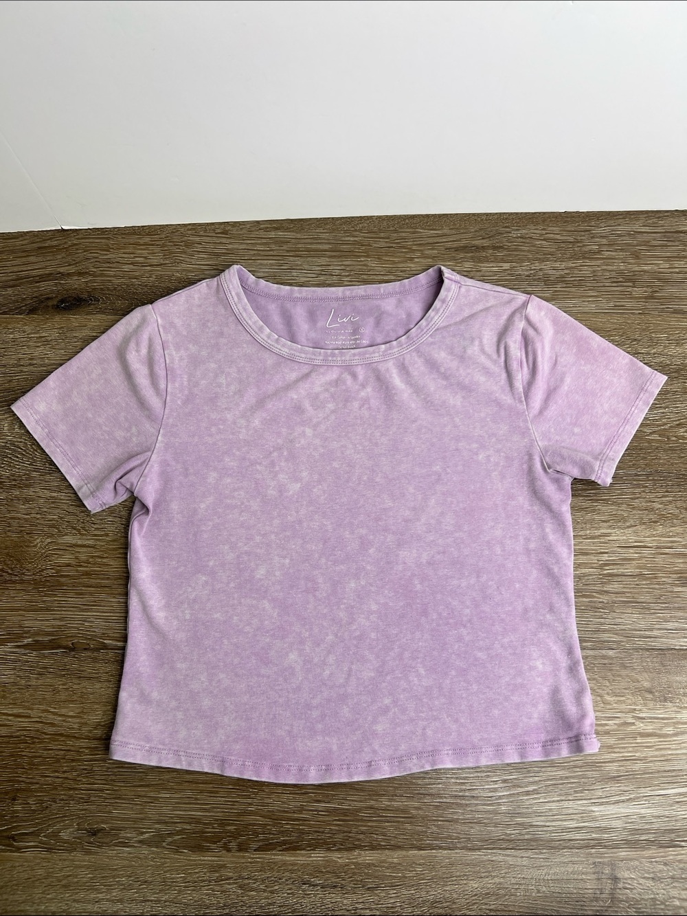 Livi by Olivia Rae Lavender Mineral Wash Stretch Tee Women’s Small